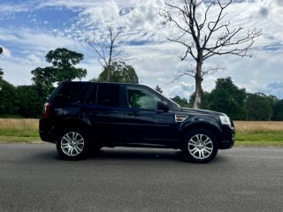 /photos/12503/036e678d-f925-edb9-d166-cb63edc6d3d7_i320x240.jpg